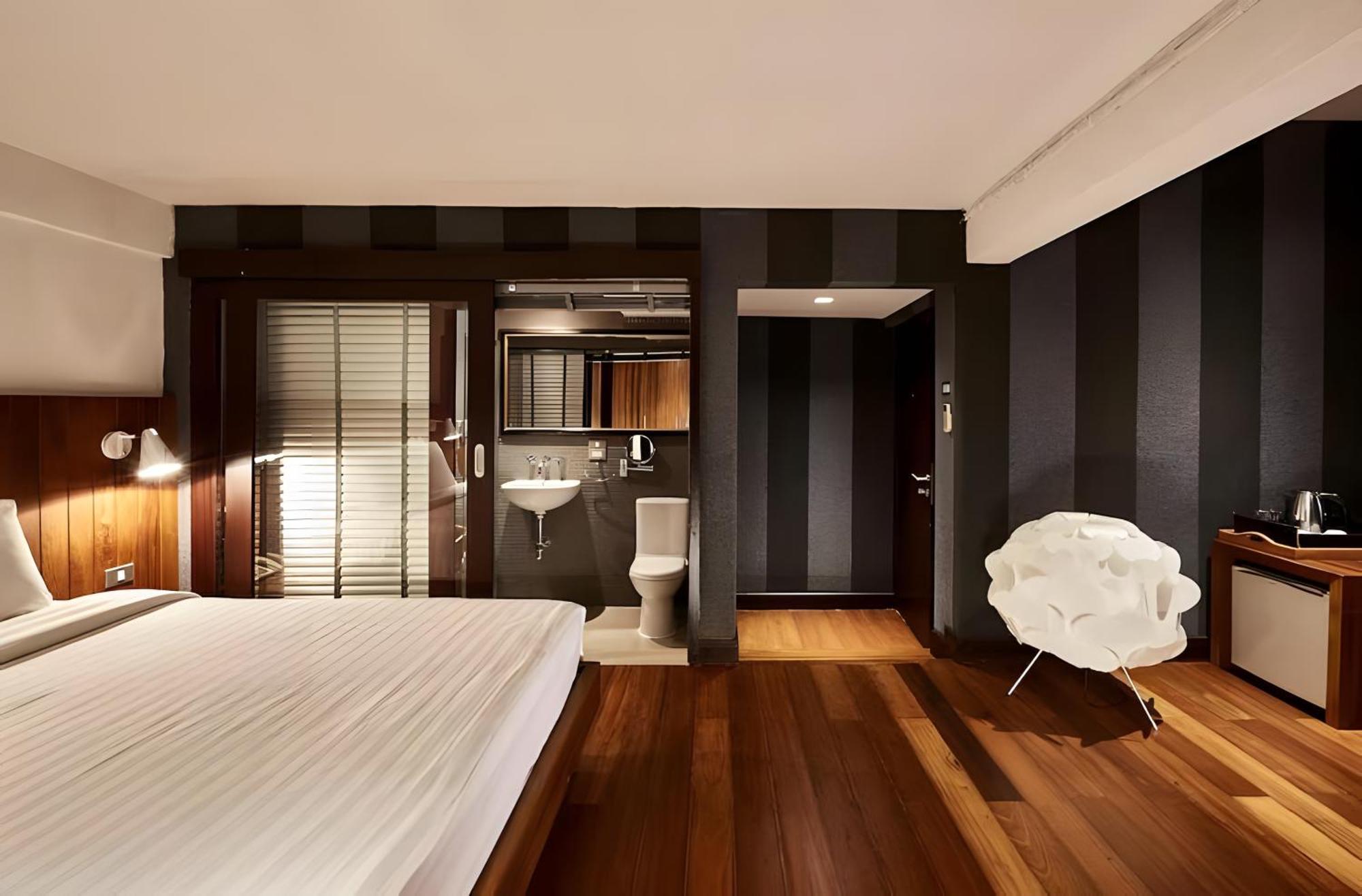 בנגקוק Wish Inn Silom - วิช อินน์ สีลม X מראה חיצוני תמונה
